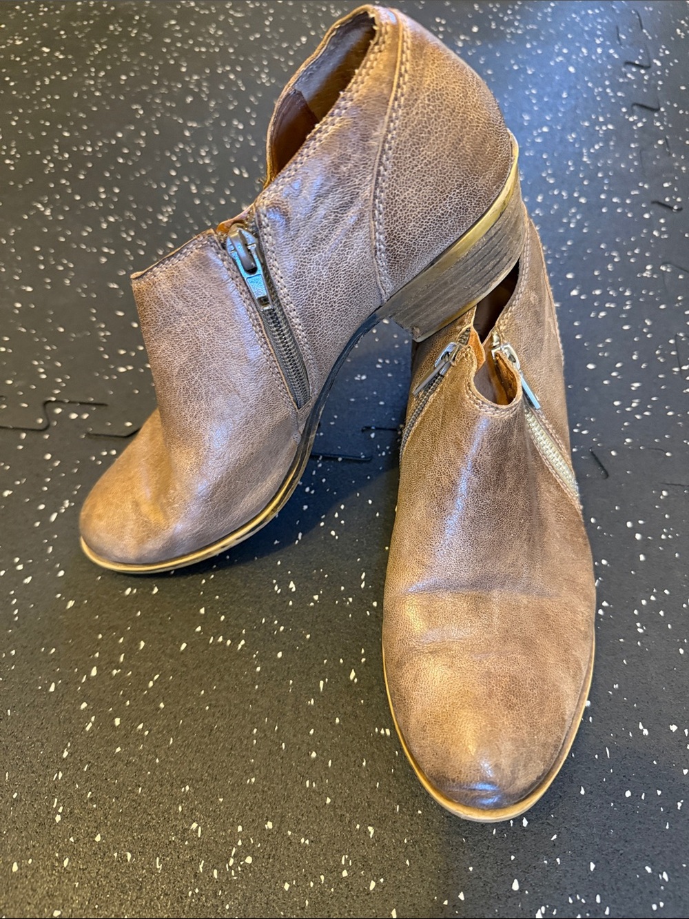 Lucky Brand Women’s Brown Leather Ankle Booties with double Side Zippers